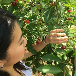 Meet your Posher, Debbie